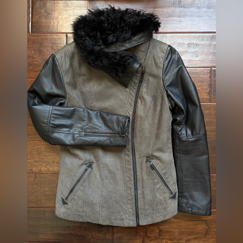 Danier Black and Gray Thinsulate Leather and Lambs Wool Trim Jacket